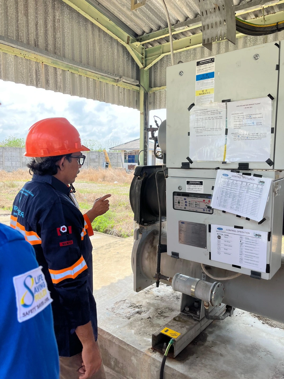 Teknisi HVAC Profesional